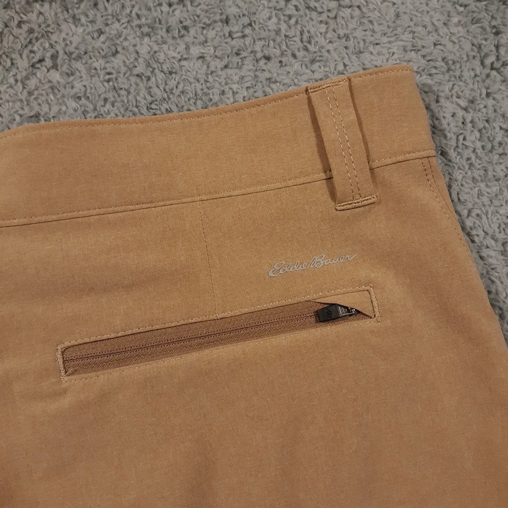 Eddie Bauer Shorts Mens Size 35 x 10 Hiking Outdoor Camping Travel Brown Cargo
